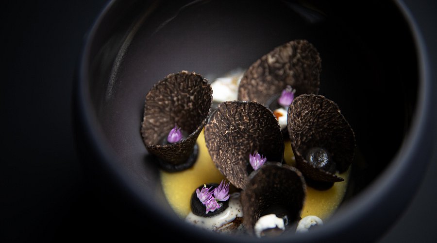 Ever signature dishes King Crab
Halibut
Black Truffle
